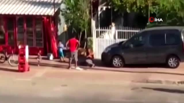 Sokak ortasında, çocukların gözününün önünde kadını böyle dövdü