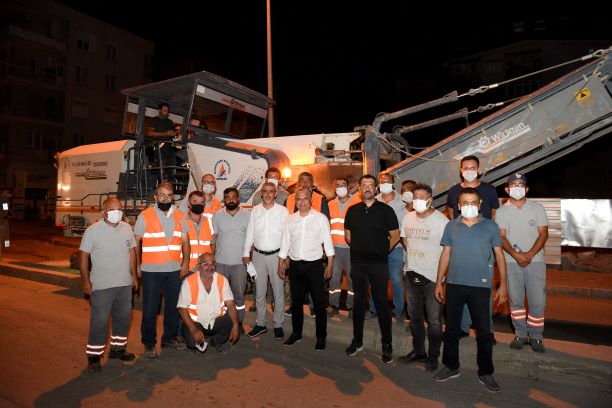  Sokullu Caddesi’nde gece saatlerinde başladığı yenileme çalışmalarını sabaha tamamladı.