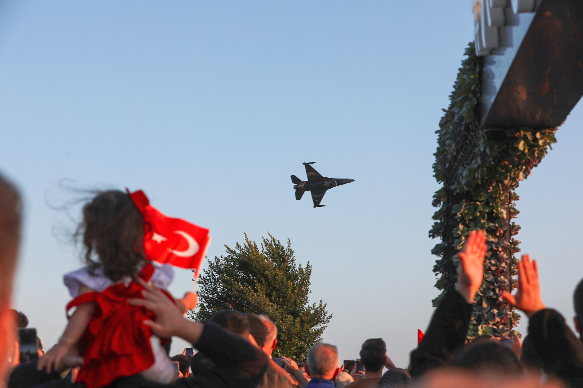 SOLOTÜRK Antalya semalarında nefes kesti