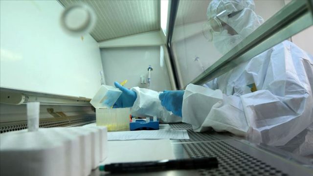 Son dakika: Teknoloji Bakanlığı, Kovid-19 için 7 aşı projesiyle 7 ilaç projesi geliştirmek için çalışmalara başladı