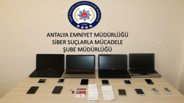 Sosyal medyadan 1 milyon TL'lik vurgun yapan şüpheliler yakalandı