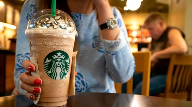 Starbucks'ın cirosunda büyük düşüş!