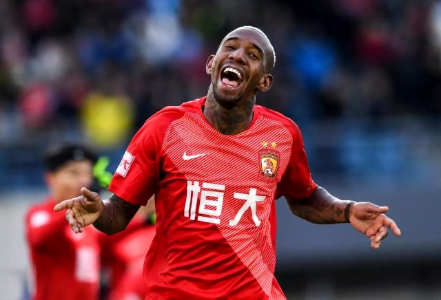 Talisca'dan transfer açıklaması: Evergrande ile olan sözleşmemi tamamlamak istiyorum, bir gün Brezilya'ya döneceğim