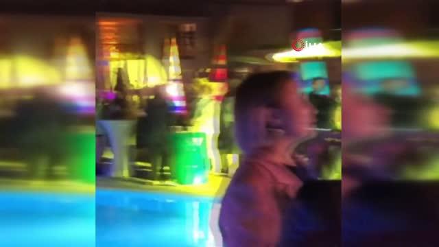Tamamı otel müşterisi 65 kişi dans edip DJ eşliğinde eğlendi