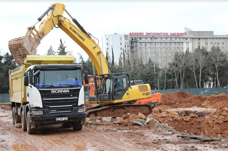 TIP FAKÜLTESİ OTOPARKINA KAVUŞUYOR