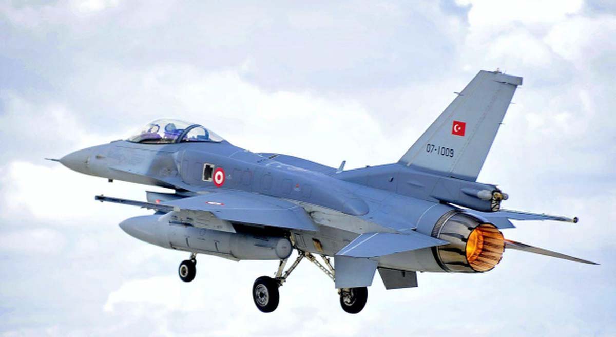 Türk Yıldızları” Yerine F-16’lar Antalya Semalarında Olacak