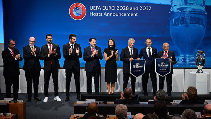 Türkiye ile İtalya EURO 2032'ye ev sahipliği yapacak