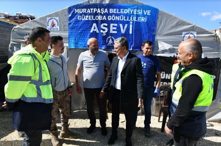 UYSAL, CUMHURBAŞKANI ADAYI KILIÇDAROĞLU’YLA DEPREM BÖLGESİNDE