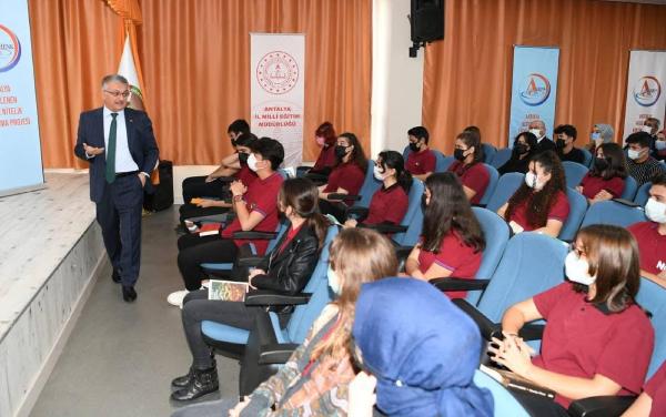 Vali Yazıcı Nazime Baki Saatçioğlu Mesleki Ve Teknik Anadolu Lisesi’ni ziyaret etti