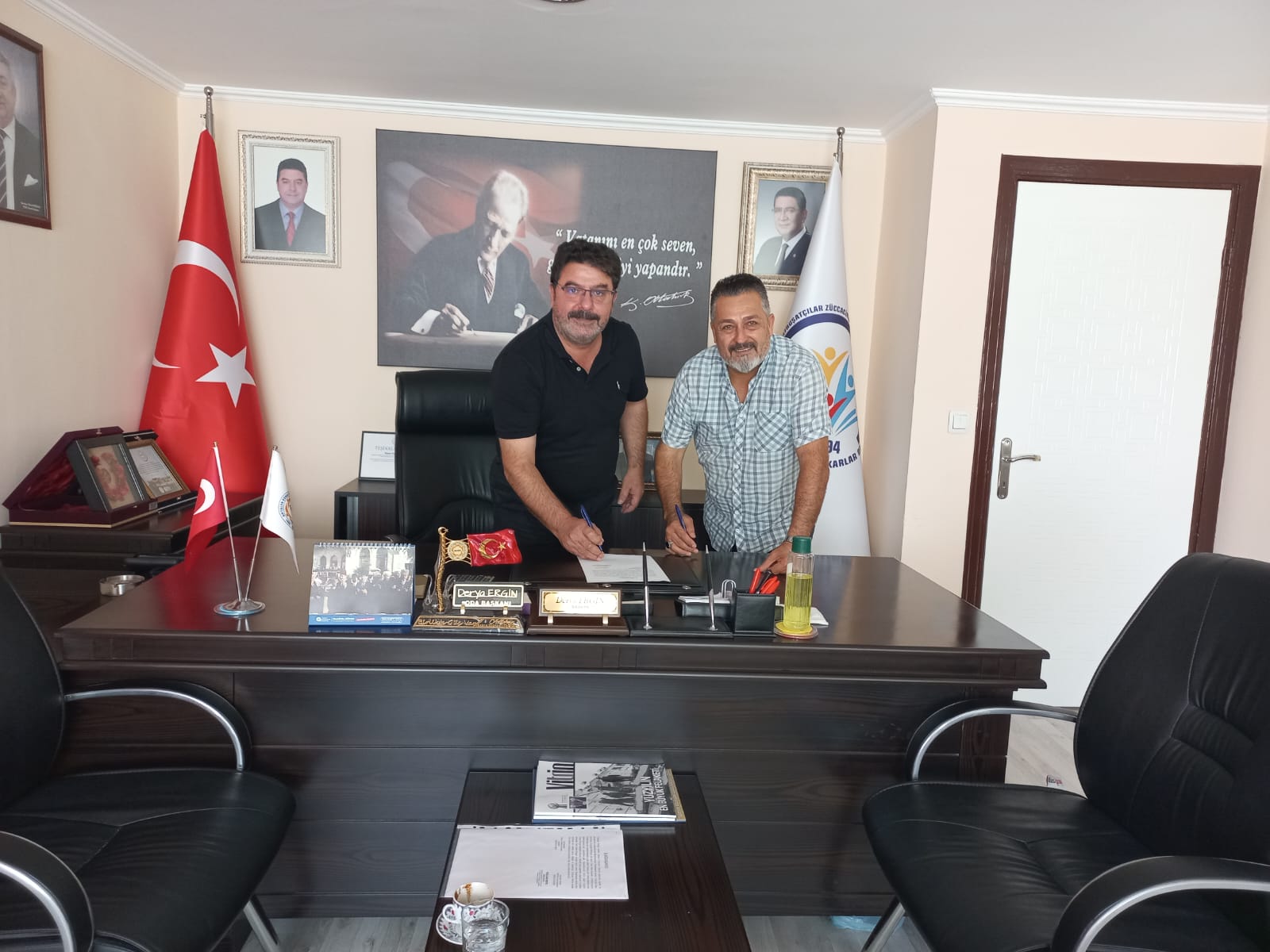 YEŞİLÇAM MEDYA VE ANTALYA TUHAFİYECİLER, MEFRUŞATÇILAR, ZÜCCACİYECİLER VE HEDİYELİK EŞYA SATICILARI ODASI ARASINDA BİR SÖZLEŞME İMZALANDI