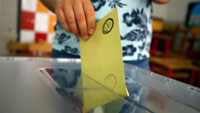 Yüksek Seçim Kurulu (YSK), Resmi Gazete'de yayımlanan karar ile bazı illerin milletvekili çıkarma sayılarında değişikliğe gitti