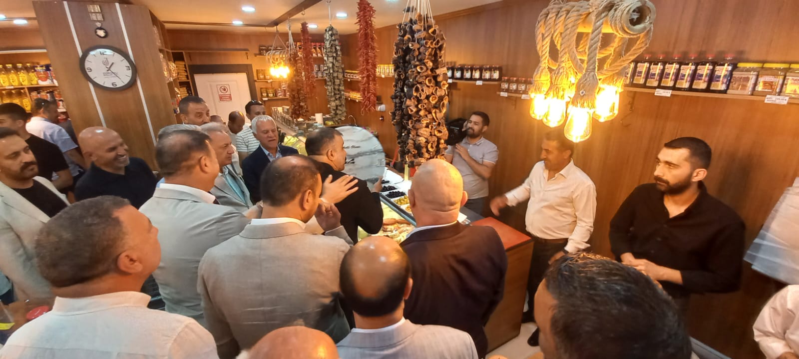 Dormanlı Mandıra ve Şarküteri Mamak’ta Hizmete Açıldı: Açılışa Siyaset ve İş Dünyasından Yoğun Katılım - Görsel 9