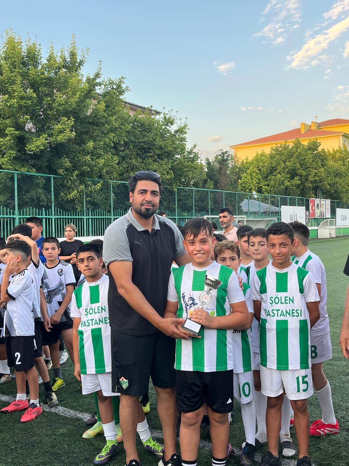 ĹİSANS VE MÜSABAKA REKORU IĞDIR'DA - Görsel 1