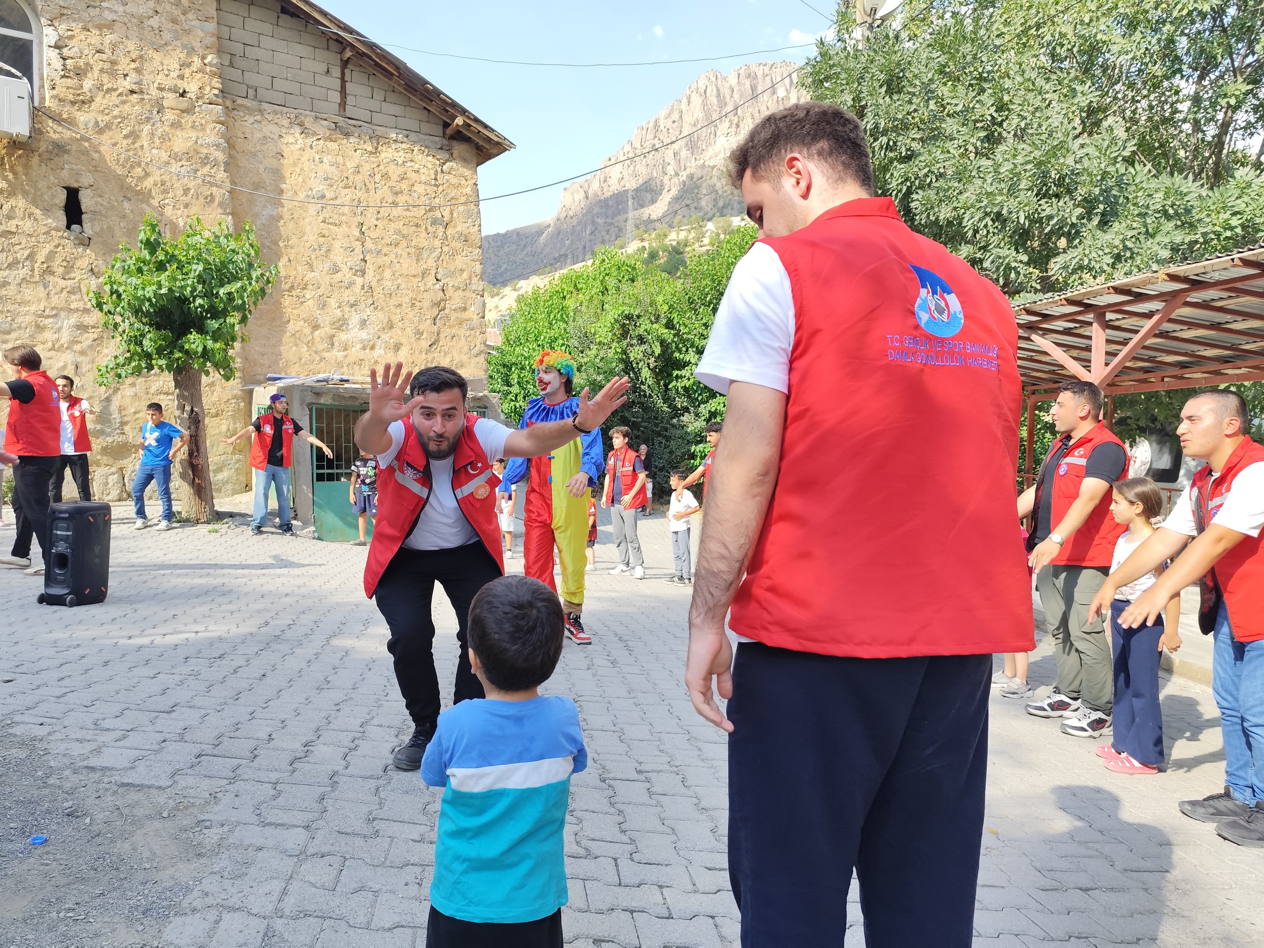 Uluslararası Damla Gönüllülük Hareketi'nin yeni adresi Hakkari oldu - Görsel 2