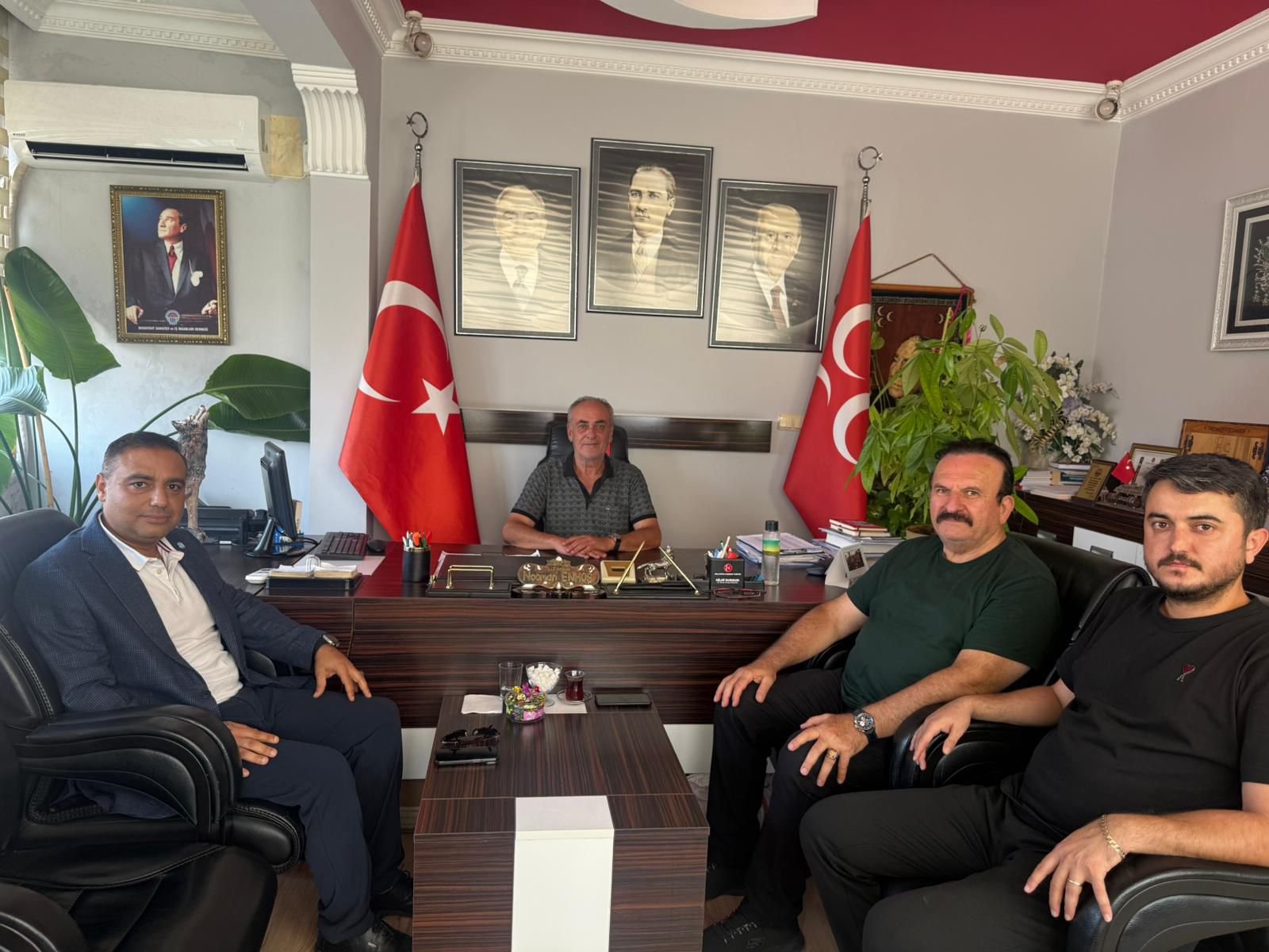 Türkiye Ak Gençlik Ocakları Lideri Ferhat Aydoğan’dan Siyasi Parti Temasları - Görsel 1