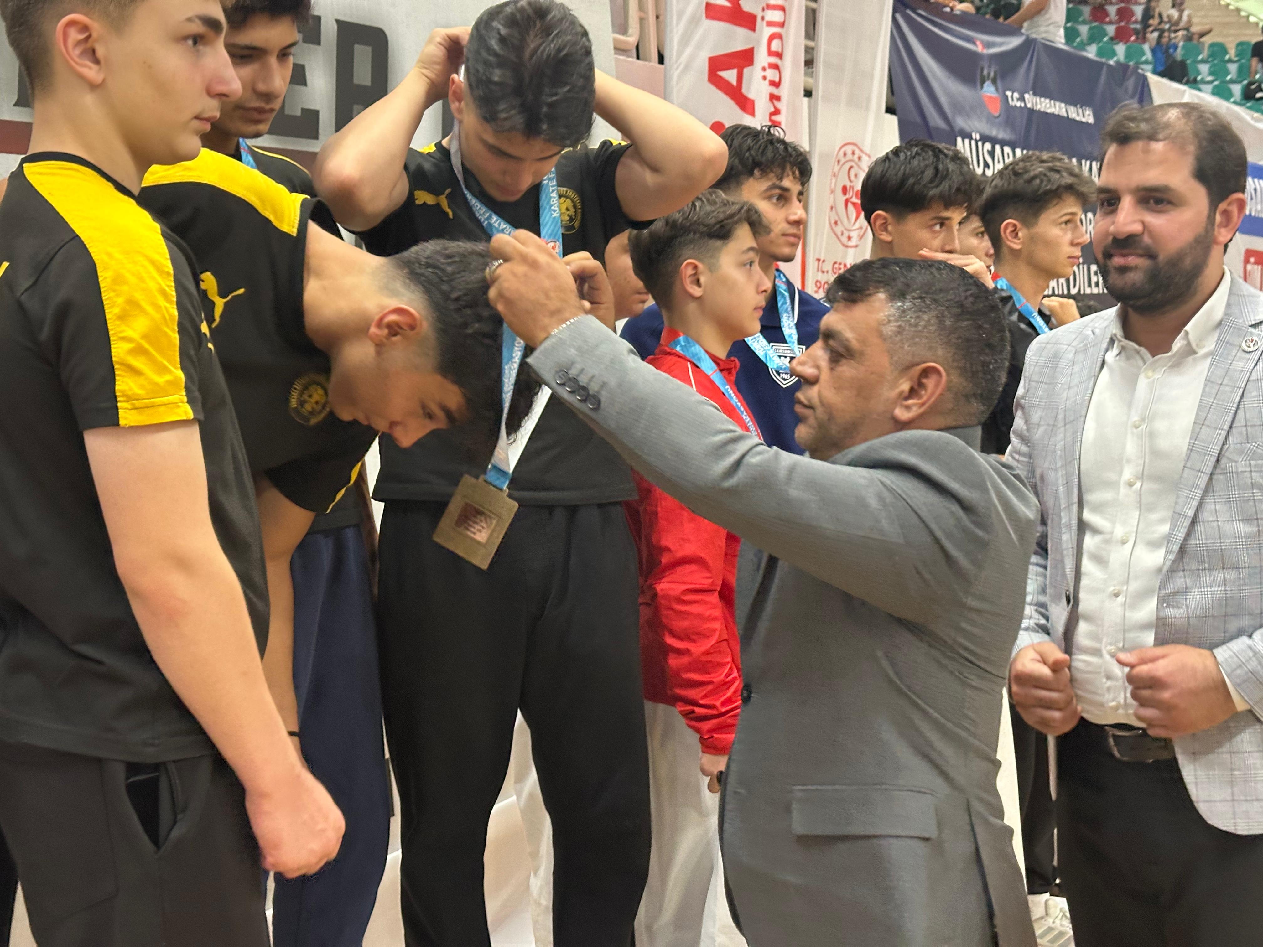 Türkiye Karate Premier Ligi Rıdvan Gümüş Etabı Diyarbakır’da Coşkuyla Başladı - Görsel 4