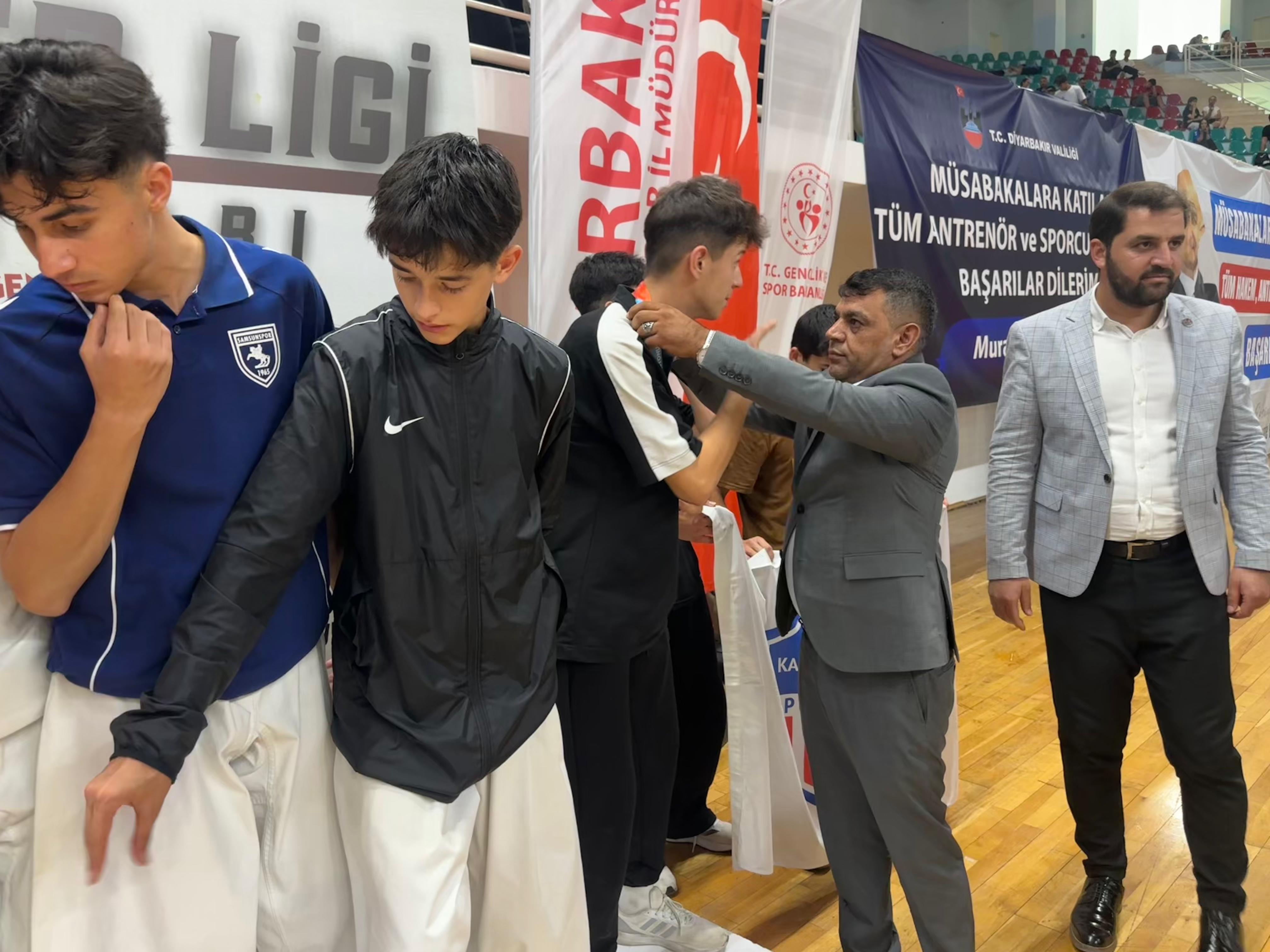 Türkiye Karate Premier Ligi Rıdvan Gümüş Etabı Diyarbakır’da Coşkuyla Başladı - Görsel 9