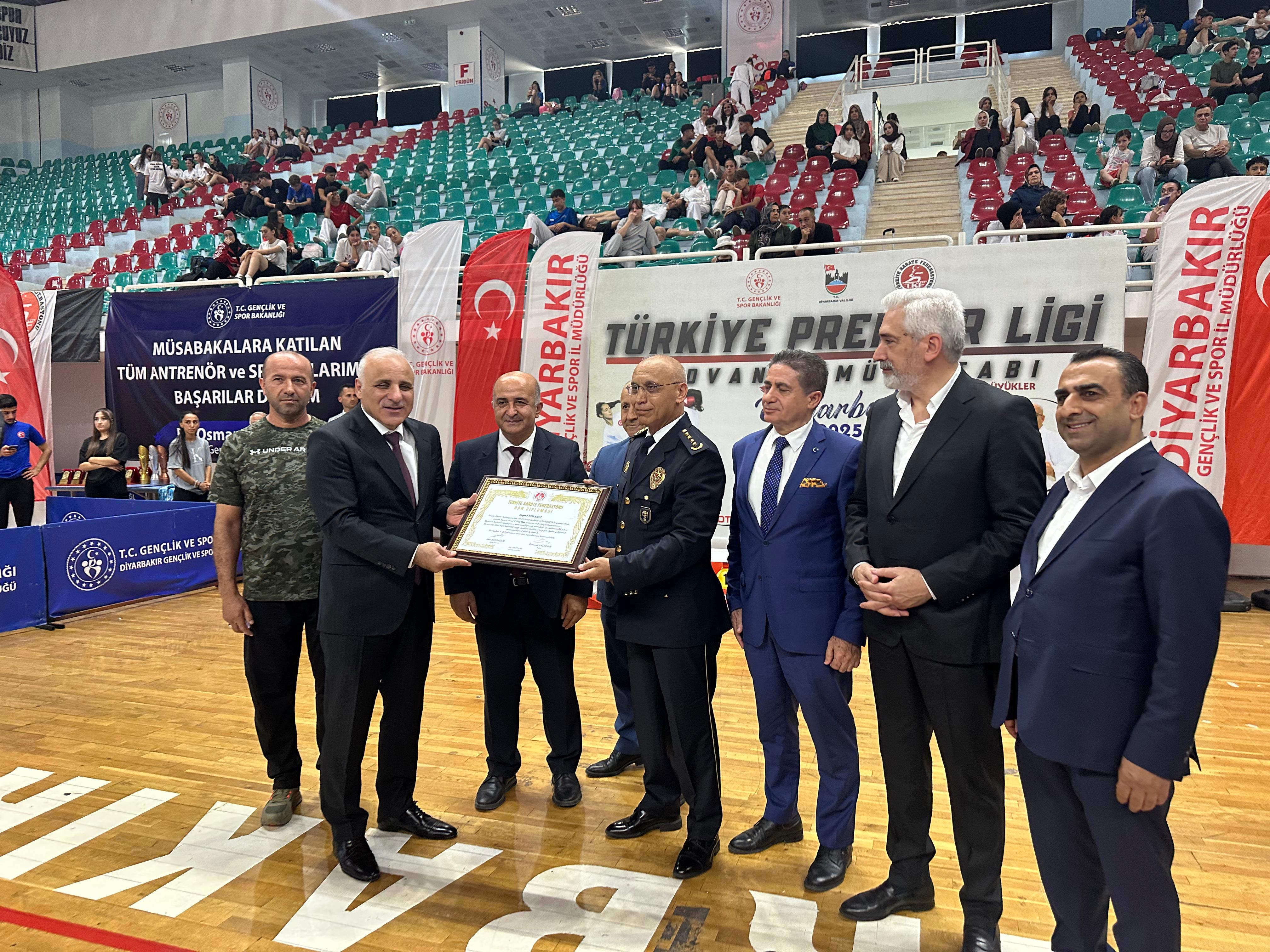 Türkiye Karate Premier Ligi Rıdvan Gümüş Etabı Diyarbakır’da Coşkuyla Başladı - Görsel 14