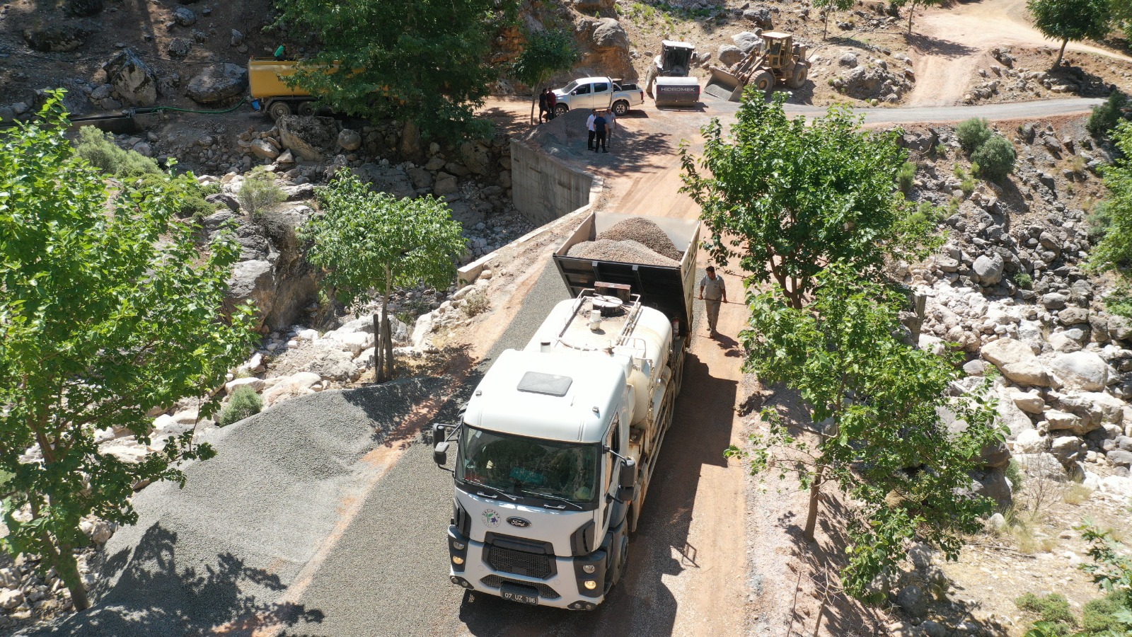 ÇIĞLIK BOĞAZINDA ASFALT YOL ÇALIŞMALARI BAŞLADI - Görsel 8
