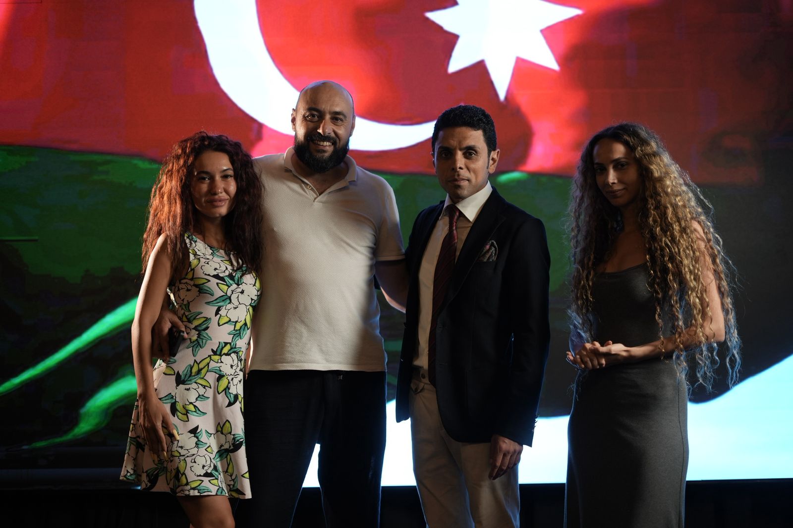 “Var bir xanım” – Gücün, zərifliyin və humanistliyin rəmzi Mehriban xanım - Görsel 2