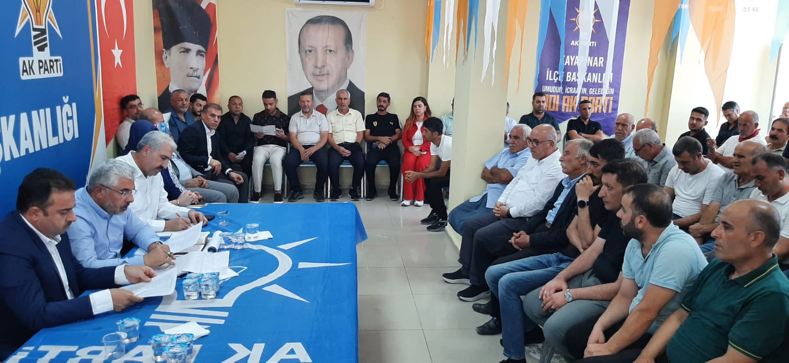 AK PARTİ'DE "KAPI KAPI GEZİP TERÖRSÜZ TÜRKİYE'Yİ ANLATIN" ALARMI - Görsel 4