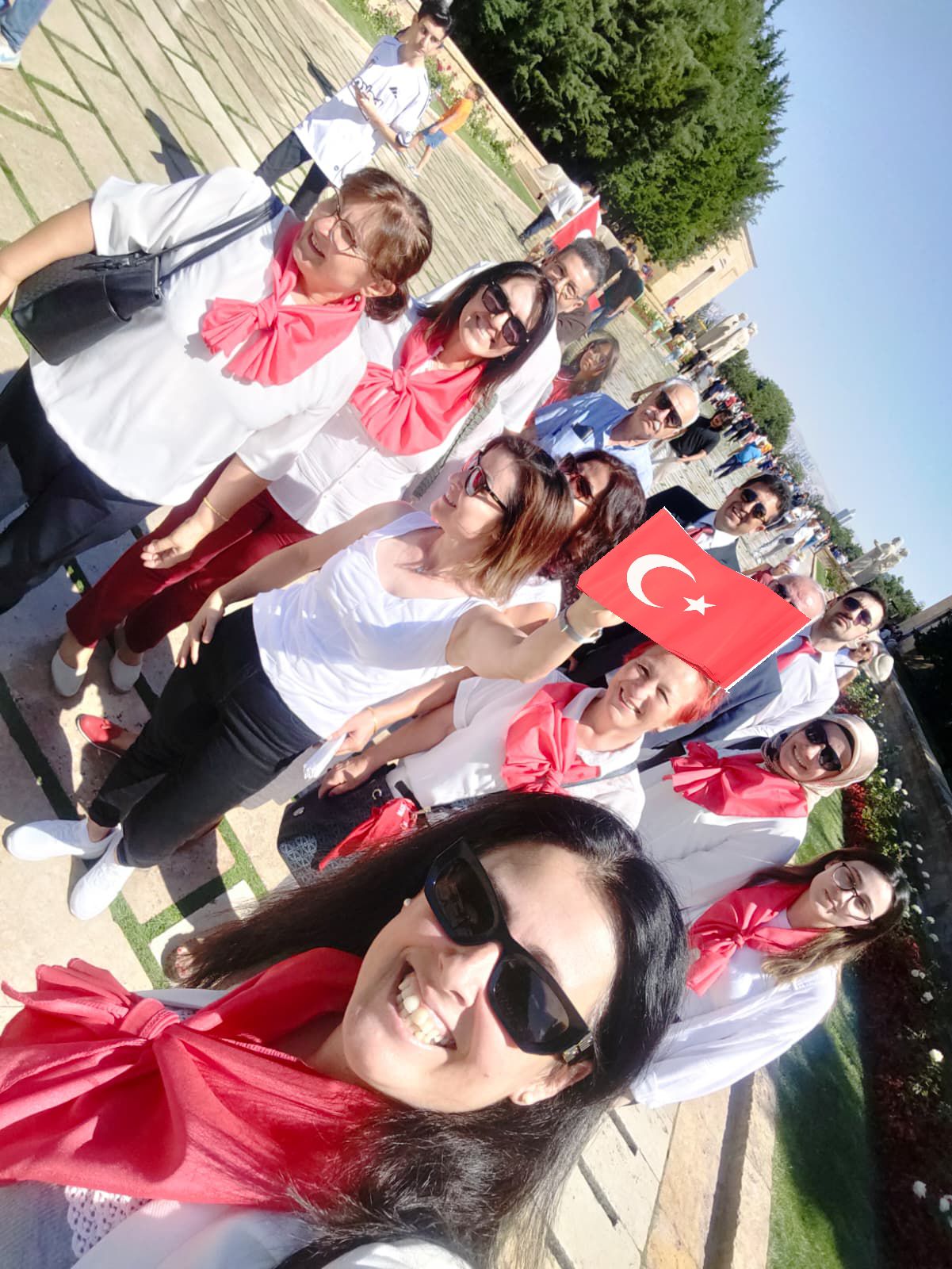 ANADOLU ÇINARLARI PARTİ TEMSİLCİLERİ ANITKABİR'DE ATA'NIN HUZURUNA ÇIKTI - Görsel 3