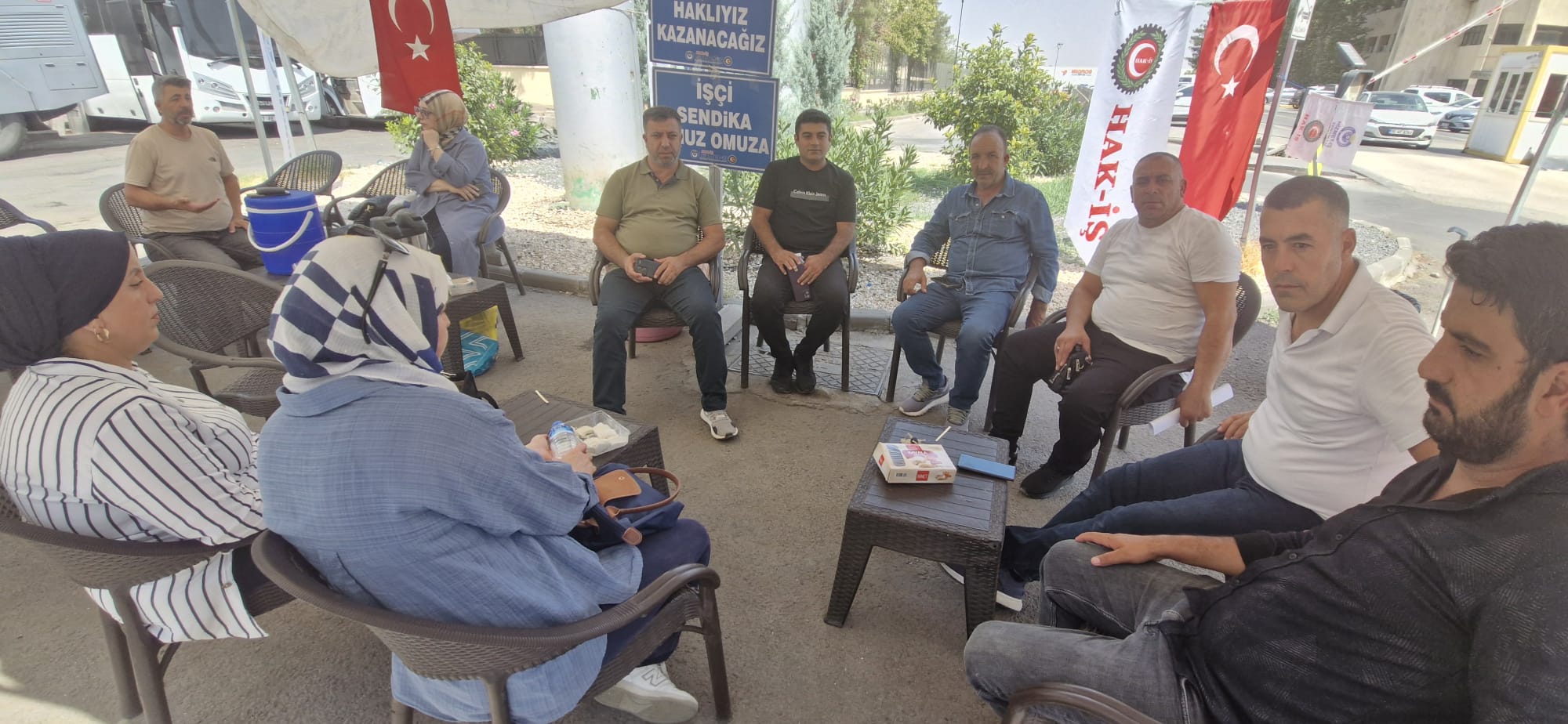 DEM'Lİ BELEDİYELERDE İŞÇİ KIYIMI DEVAM EDİYOR - Görsel 2