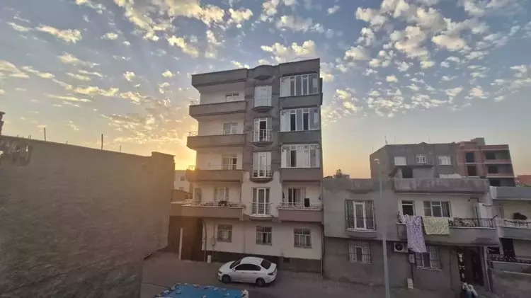 Bismil Belediyesi’nden Çifte Standart: 30 Yıllık Sorun Çözüldü, Engelli Ailenin Asansör Talebi 1 Yıldır Hâlâ Karşılanmadı - Görsel 2