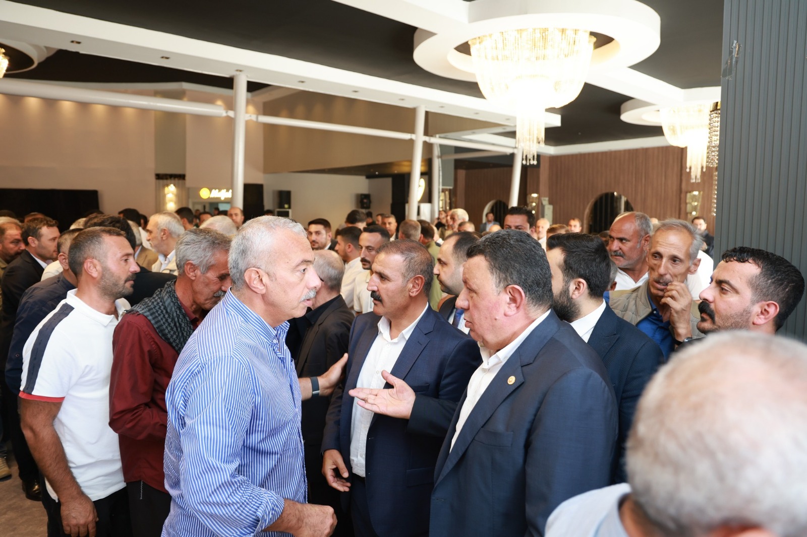 BÜYÜK HUSUMET BARIŞLA SONUÇLANDI - Görsel 1