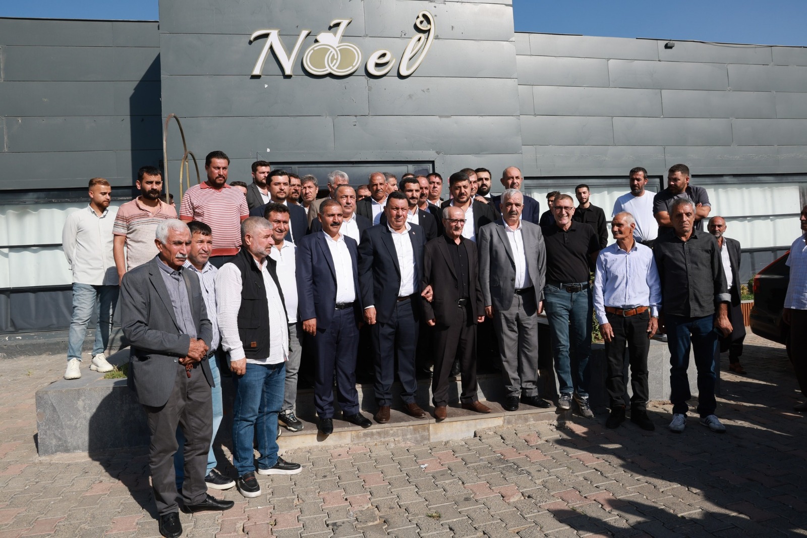 BÜYÜK HUSUMET BARIŞLA SONUÇLANDI - Görsel 6