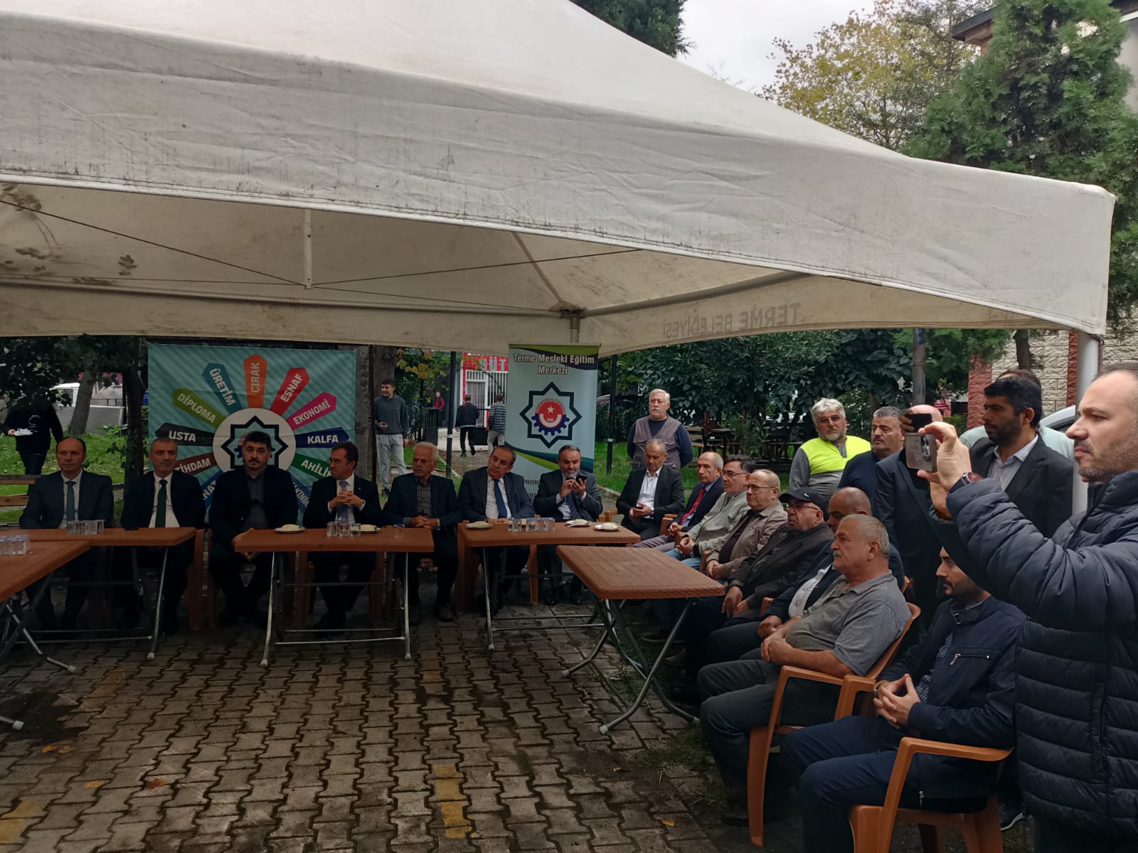 Terme’de 38. Ahilik Haftası kutlamalarında ustalara plaket, esnafa ahilik pilavı ikramı yapıldı - Görsel 15