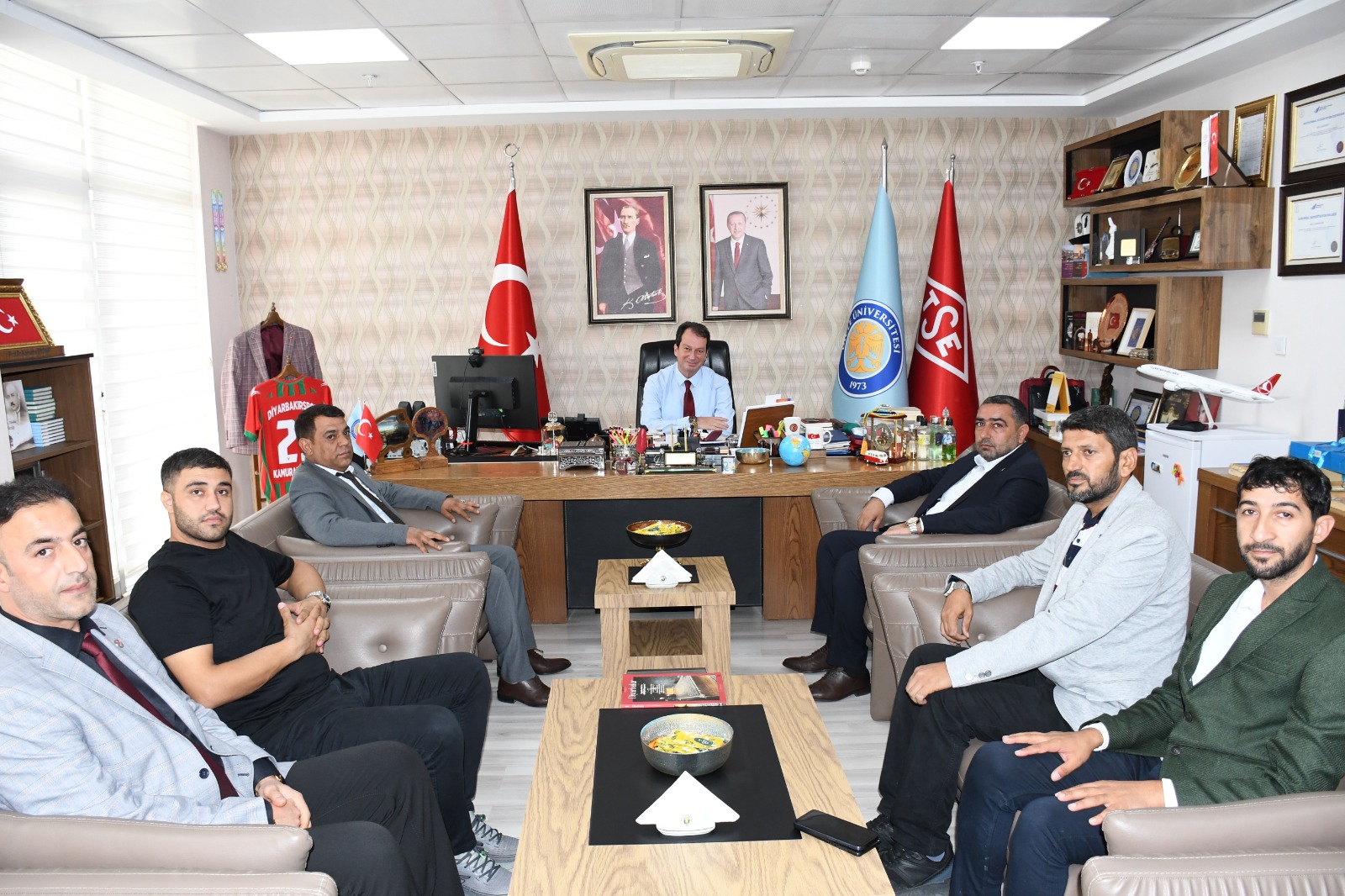 BBP Diyarbakır İl Başkanı Mehmet Çiçek ve heyeti, Prof. Dr. Kamuran Eronat’ı ziyaret etti - Görsel 2
