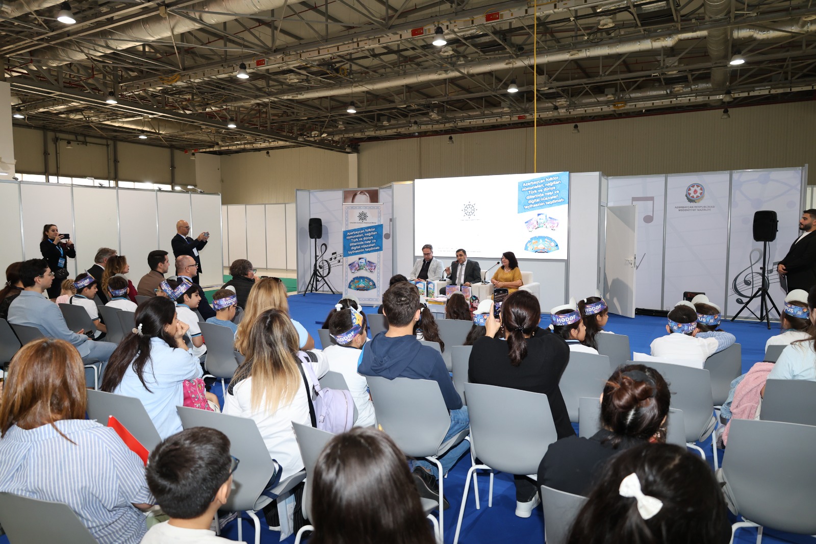 “Masal Masal Türkiye" "Türk Dünyası Azerbaycan” adlı projeleri Bakü'de tanıtıldı - Görsel 1