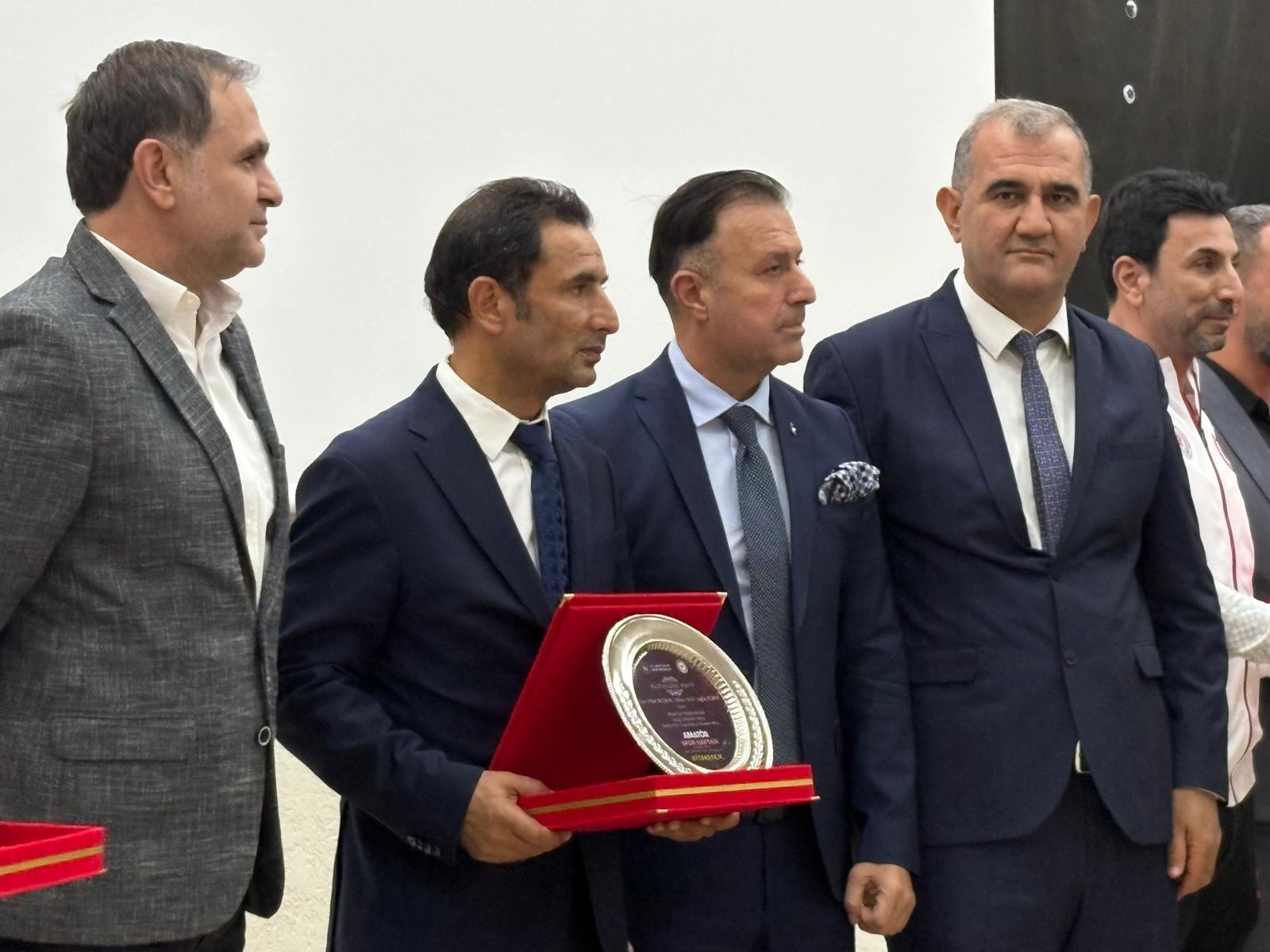 TRT KURDİ'YE "YILIN AMATÖR SPORA DESTEK " ÖDÜLÜ  - Görsel 1