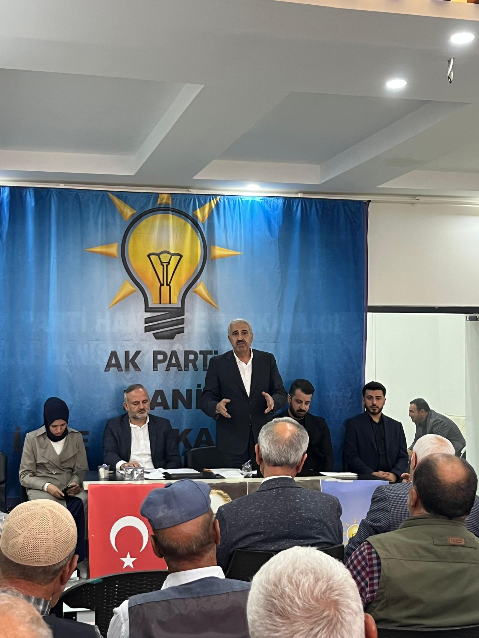 AK Parti Diyarbakır İl Başkanlığı’ndan Teşkilat Hamlesi:  Mahalle Başkanları Toplantıları Sürüyor - Görsel 5