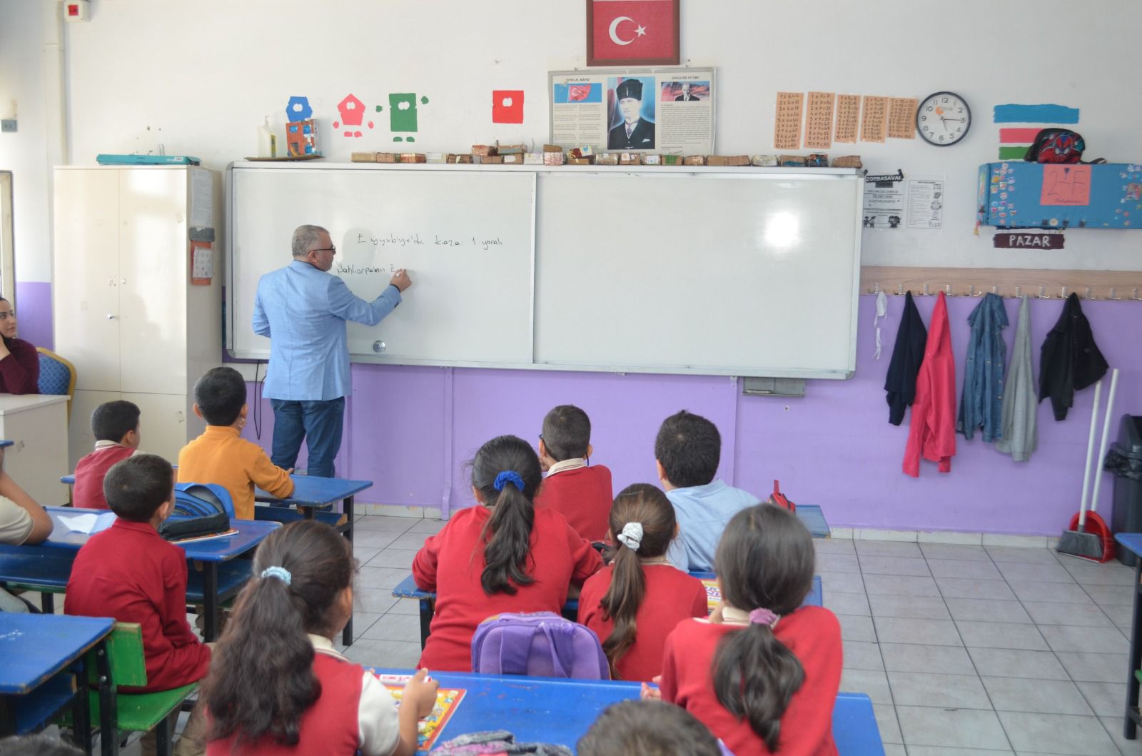 Gazeteci Mehmet Yetim'den Miniklere İlham Veren Gazetecilik Semineri - Görsel 2