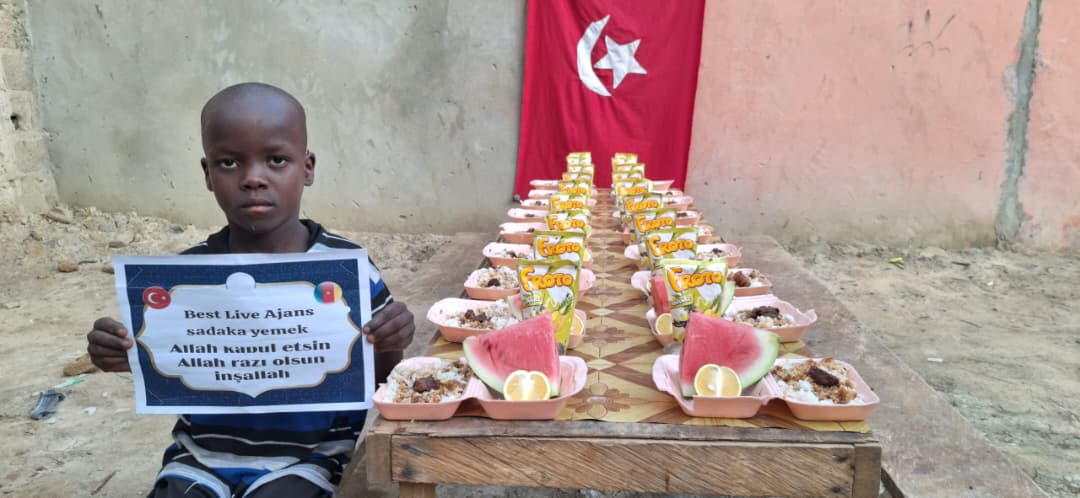 Best Live Ajans: Türkiye’de Zirve, 500 Yayıncıyla Canlı Yayınların Kahramanı, Ödüllerle Destek Sağlayan ve Kamerun’a Uzanan Sosyal Sorumluluk Hareketi - Görsel 8