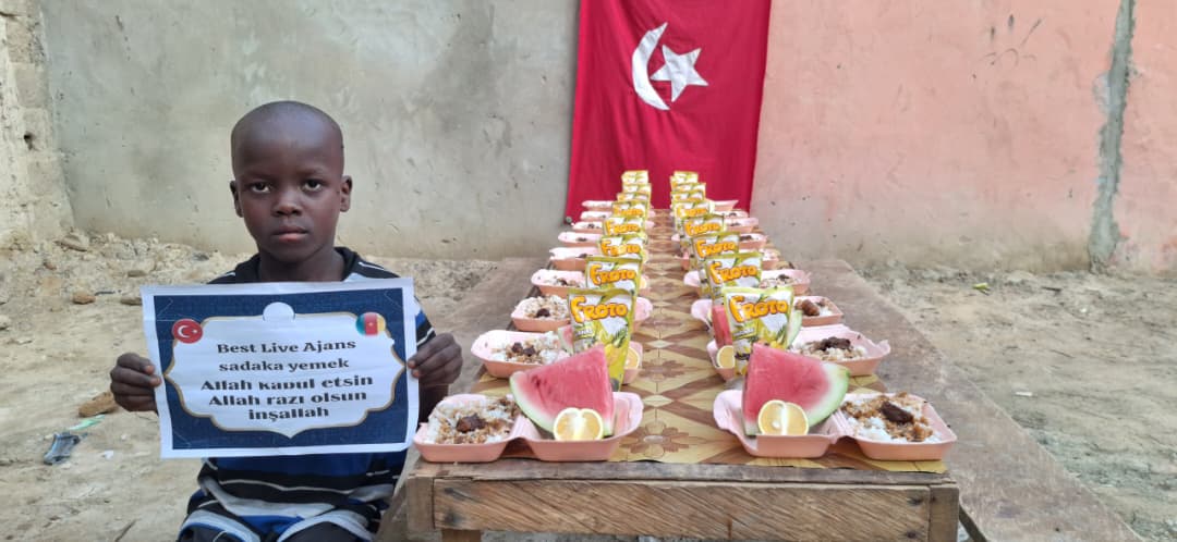 Best Live Ajans: Türkiye’de Zirve, 500 Yayıncıyla Canlı Yayınların Kahramanı, Ödüllerle Destek Sağlayan ve Kamerun’a Uzanan Sosyal Sorumluluk Hareketi - Görsel 11
