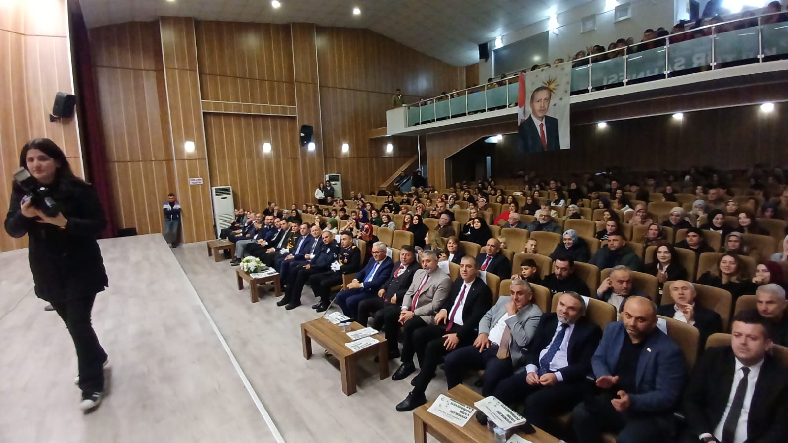 Terme’de 29 Ekim Cumhuriyet Bayramı coşkuyla kutlandı tören geçişi şiirler halk oyunları ve ödül töreniyle renkli anlar yaşandı - Görsel 18