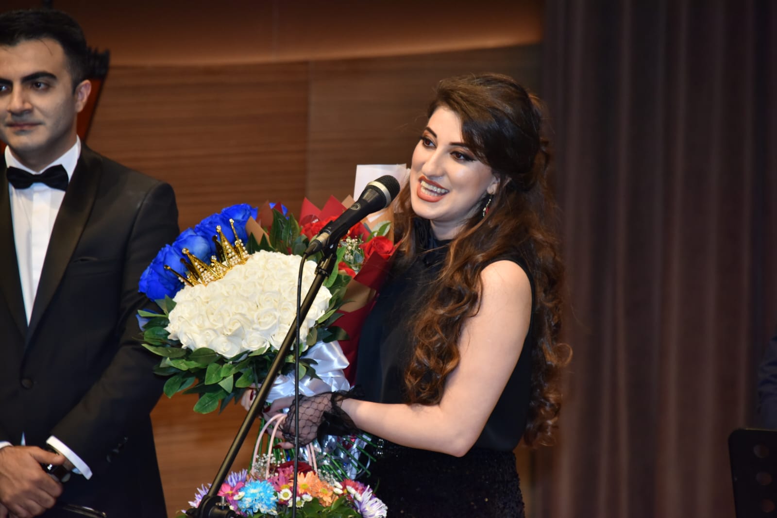 Hanım Paşazade’den “Duyguların Paletinden – Renkli Mısralara” adlı sergi-konser - Görsel 6