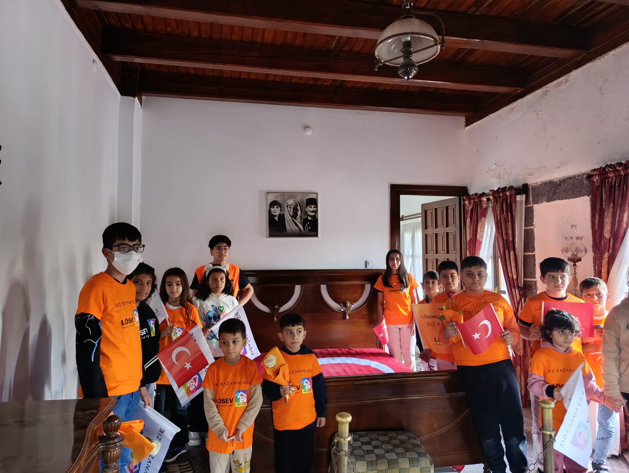 LÖSEV'in Diyarbakır'daki Cumhuriyet Etkinliği kalpleri çaldı! - Görsel 1