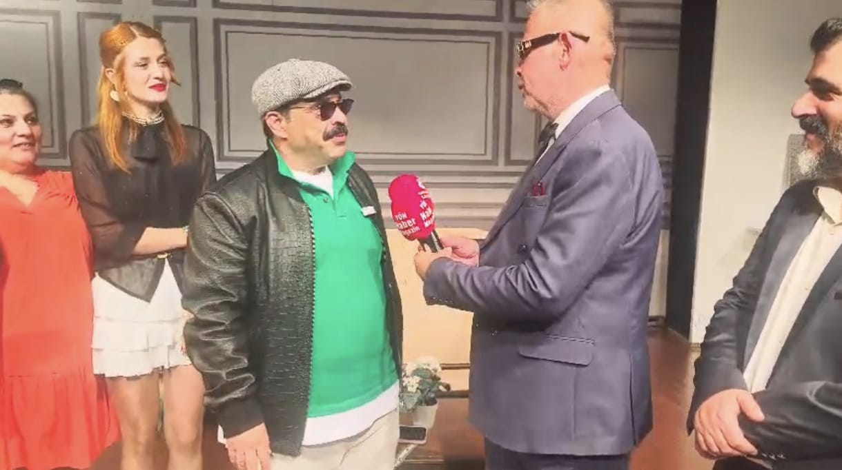 Okan Karacan Tiyatrosu İstanbul’da Kapalı Gişe: “Yanlış Anladım Şekerim” 19 Kasım’da Gala ile Sahnede - Görsel 3