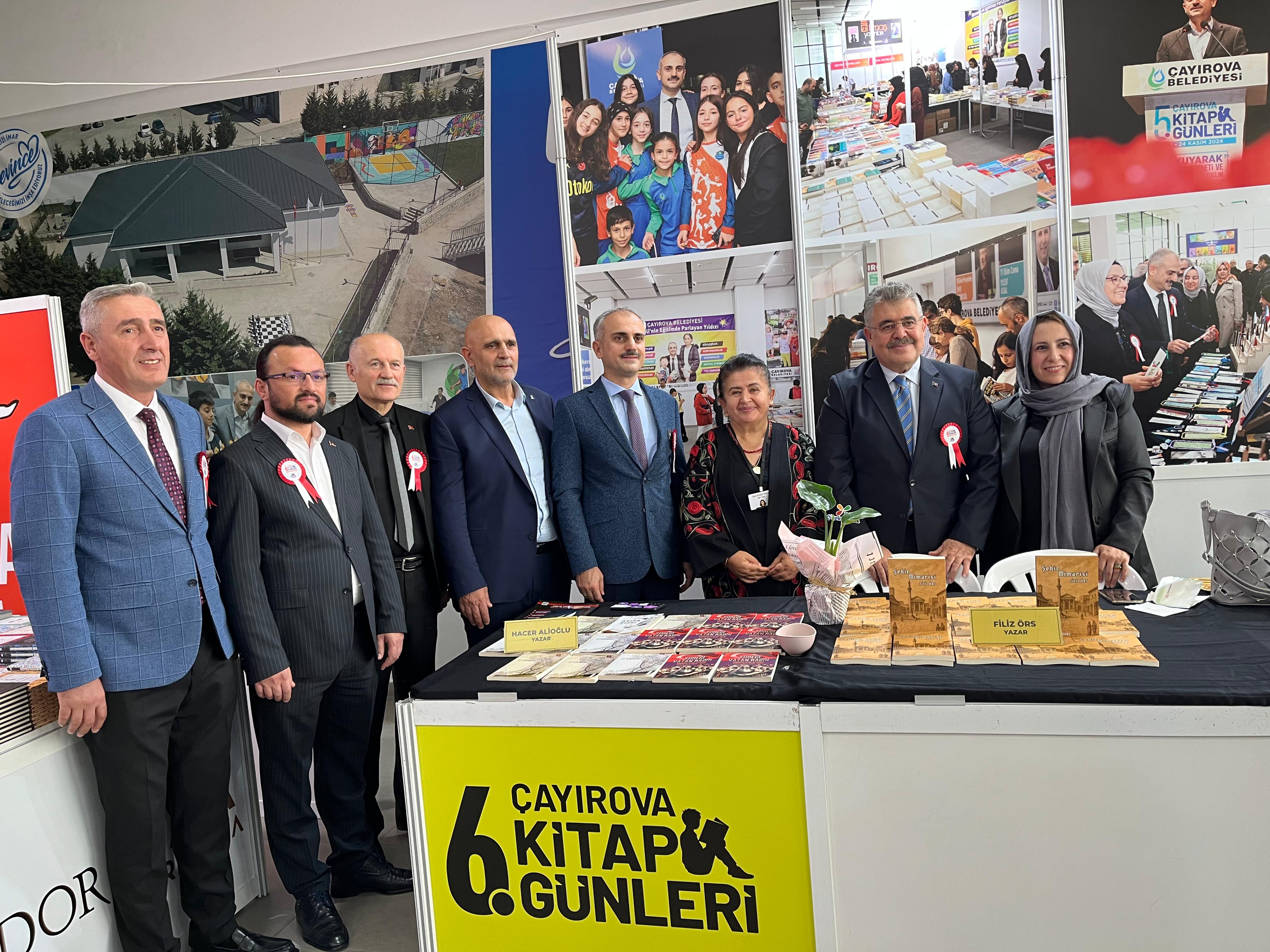 Filiz Örs, “Şehir Mimarisi” ile Çayırova’da Okurlarıyla Buluştu - Görsel 8