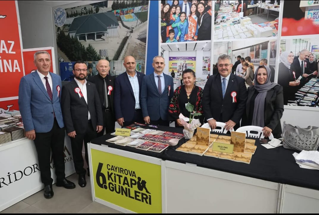 Filiz Örs, “Şehir Mimarisi” ile Çayırova’da Okurlarıyla Buluştu - Görsel 9