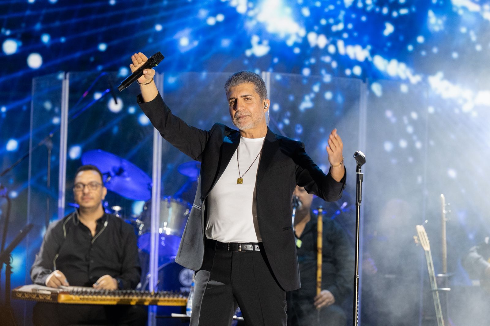 Eyyub Hüseynzade’nin organizasyonuyla muhteşem bir Özcan Deniz gecesi - Görsel 2