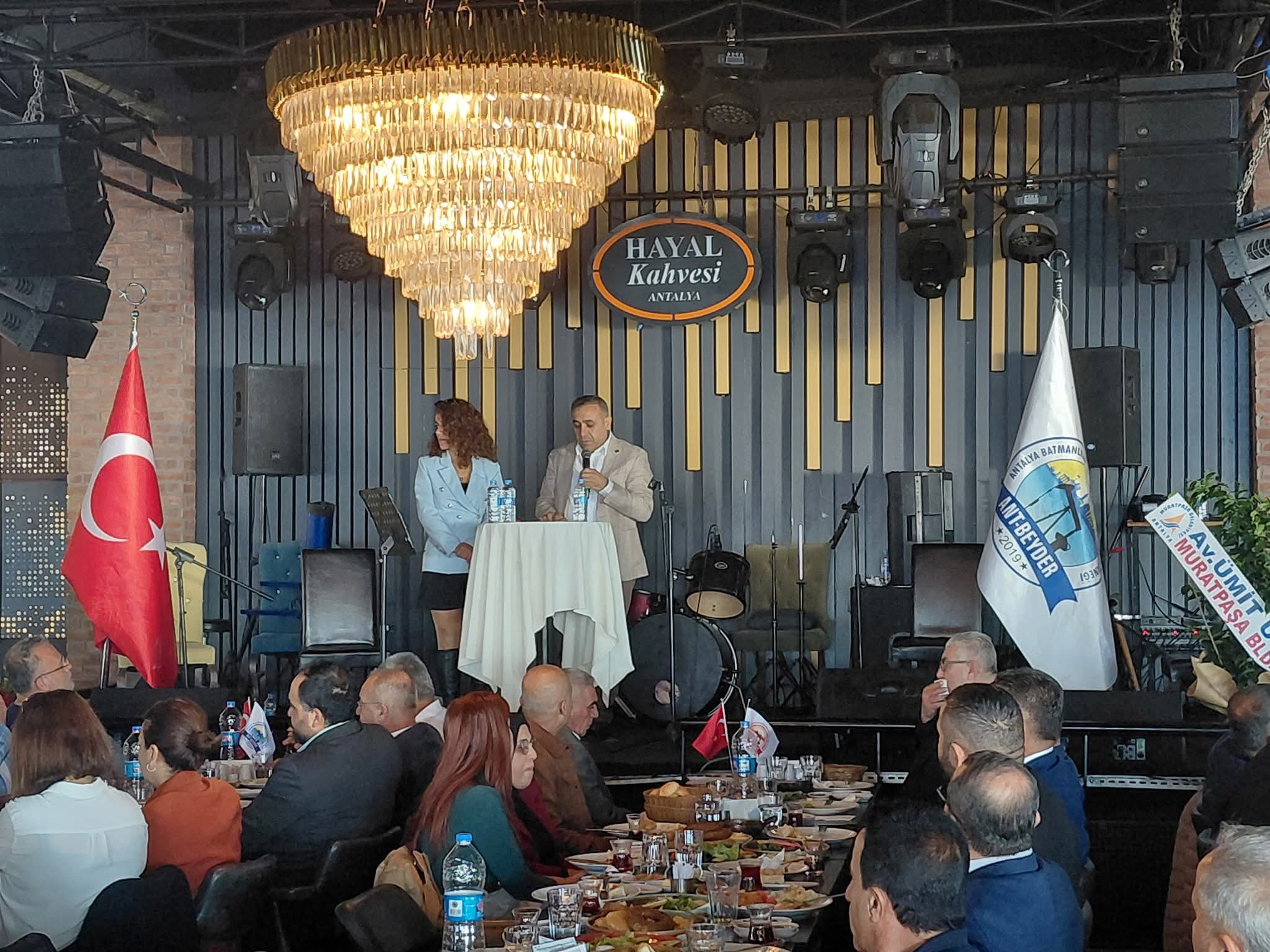 ANTALYA BATMANLILAR EĞİTİM VE YARDIMLAŞMA DERNEĞİ’NDEN BİRLİK VE DAYANIŞMAYI PEKİŞTİREN MUHTEŞEM KAHVALTI BULUŞMASI - Görsel 4