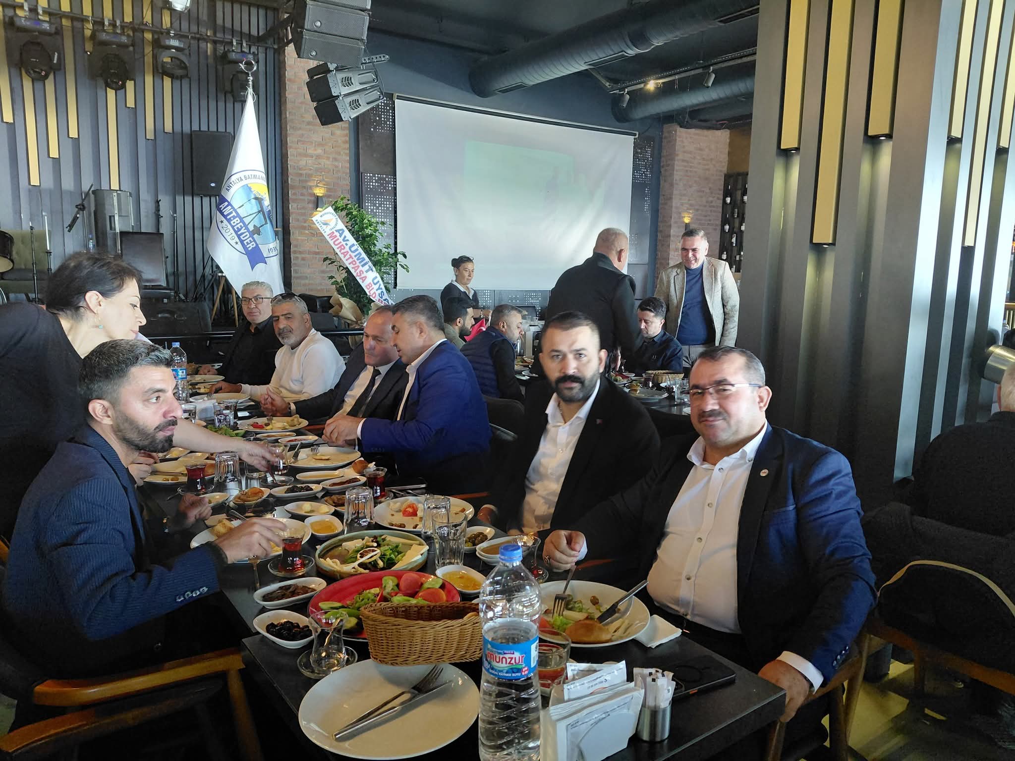 ANTALYA BATMANLILAR EĞİTİM VE YARDIMLAŞMA DERNEĞİ’NDEN BİRLİK VE DAYANIŞMAYI PEKİŞTİREN MUHTEŞEM KAHVALTI BULUŞMASI - Görsel 7