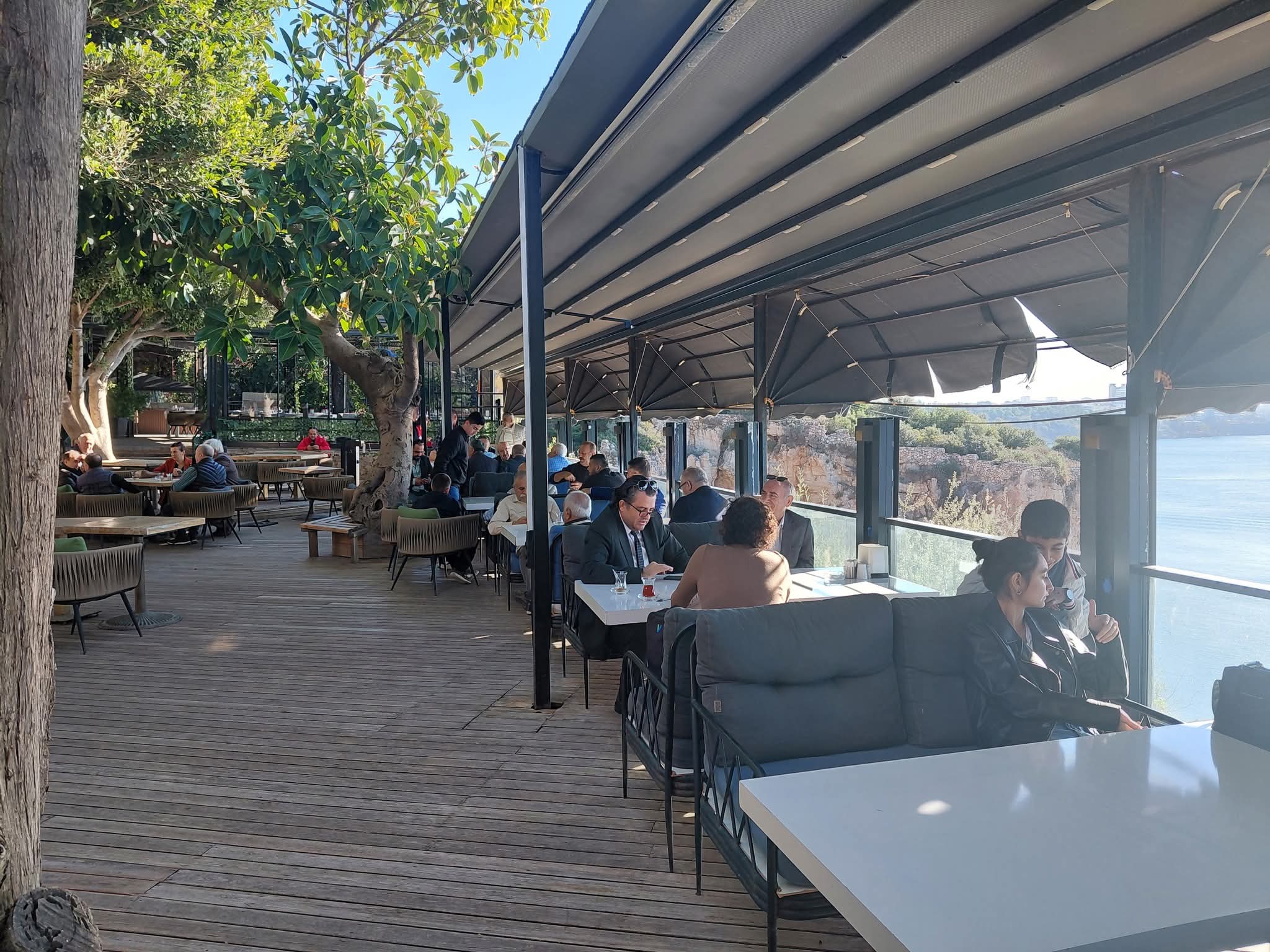 ANTALYA BATMANLILAR EĞİTİM VE YARDIMLAŞMA DERNEĞİ’NDEN BİRLİK VE DAYANIŞMAYI PEKİŞTİREN MUHTEŞEM KAHVALTI BULUŞMASI - Görsel 17