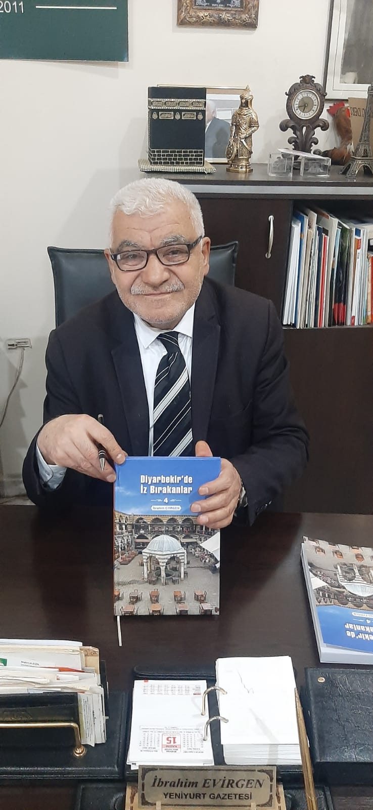 DİYARBAKIR'DA İZ BIRAKANLARI KİTAPLAŞTIRDI - Görsel 6