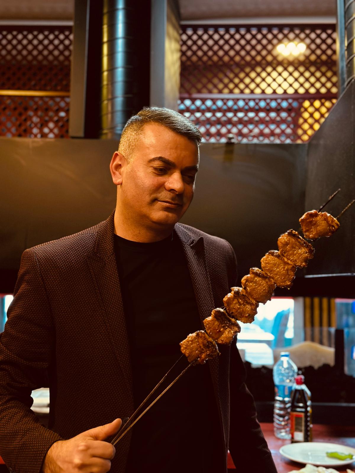 Beylikdüzü’nde Muhabbet Ocakbaşı Geleneksel Ocakbaşı Kültürünü Eğlence ve Zengin Menüyle Buluşturuyor - Görsel 6